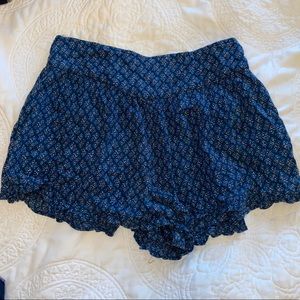 AE BLUE FLOWY SHORTS